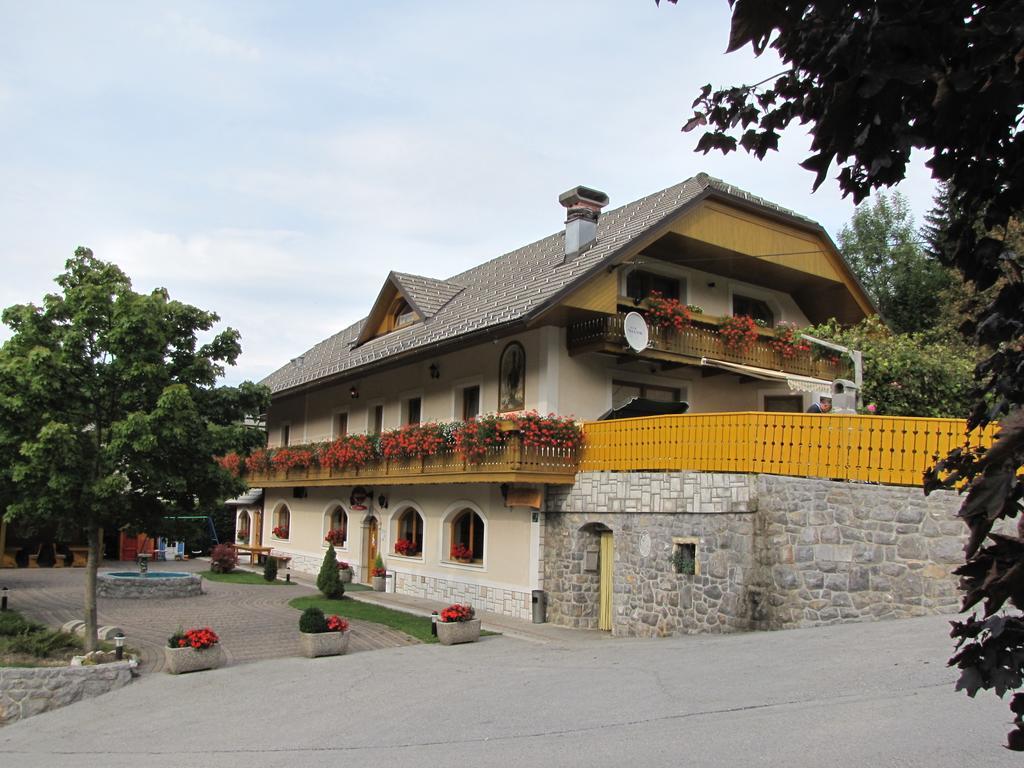 Guest House Kveder Škofja Loka Exterior foto